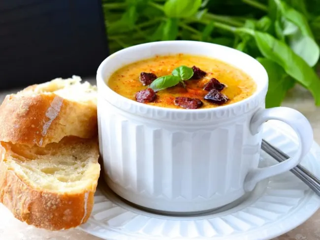 Velouté de Céleri rave au chorizo